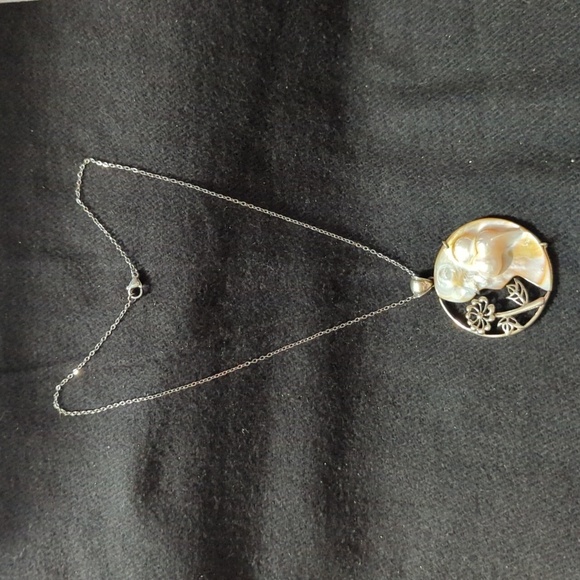 Sterling Silver Mother Of Pearl Blister Pearl Floral Pendant Statement Necklace - Picture 2 of 6